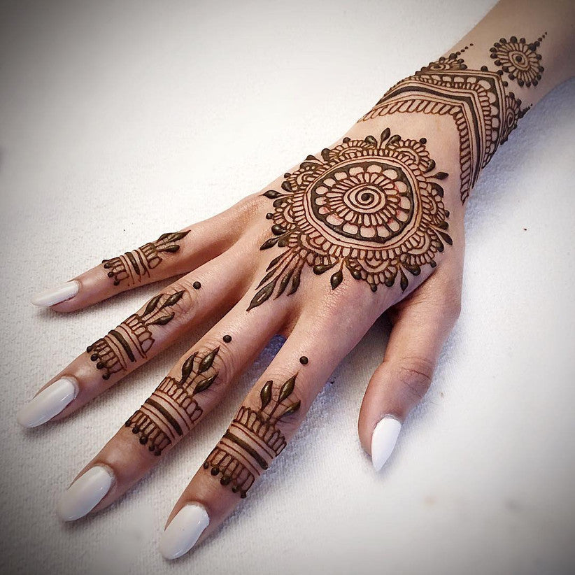 Henna Services: Traditional, Bridal & Arabic Henna Designs – Sol Spa